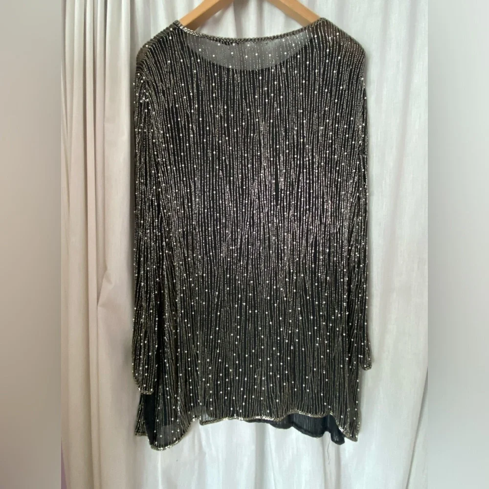 Beautiful Beaded & Pearl Long Sleeve Sheer Shirt No Tags Size Woman’s 16 - Picture 5 of 5